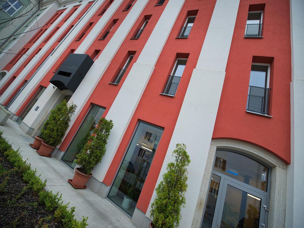 Ea Business Hotel Ихлава Екстериор снимка