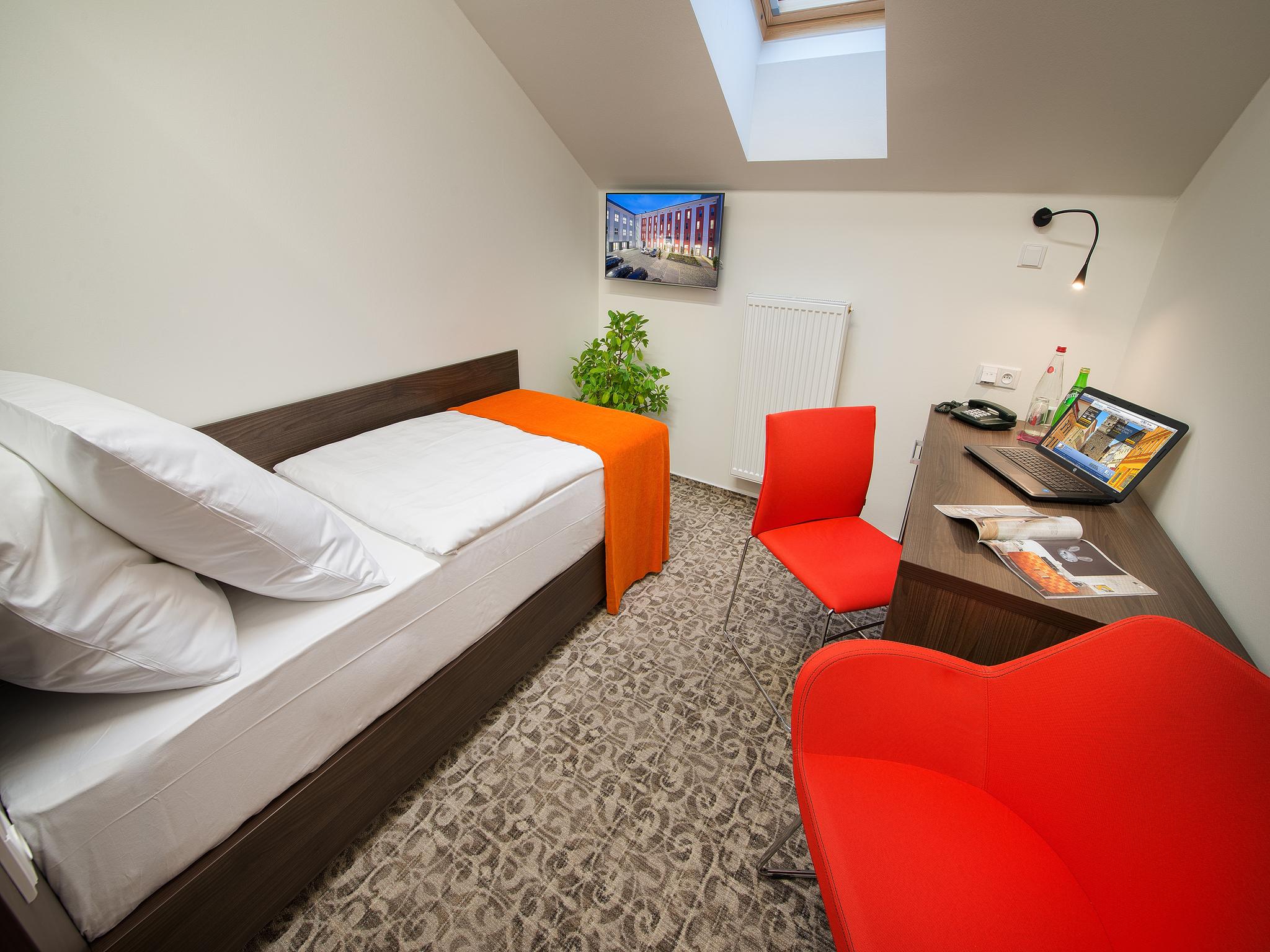 Ea Business Hotel Ихлава Екстериор снимка