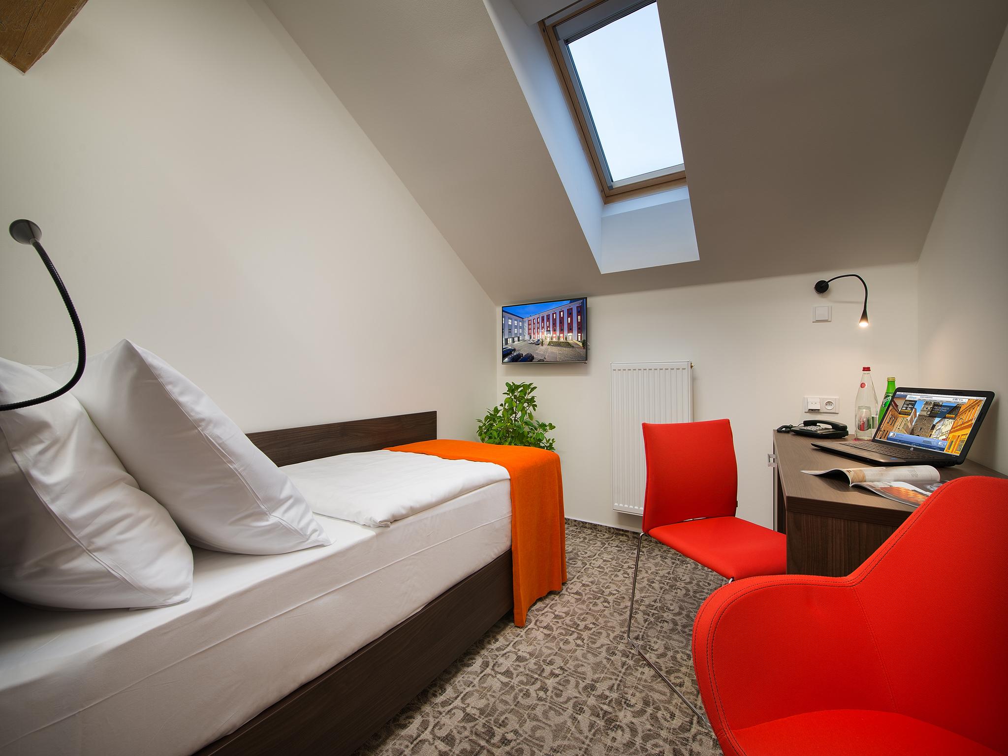 Ea Business Hotel Ихлава Екстериор снимка