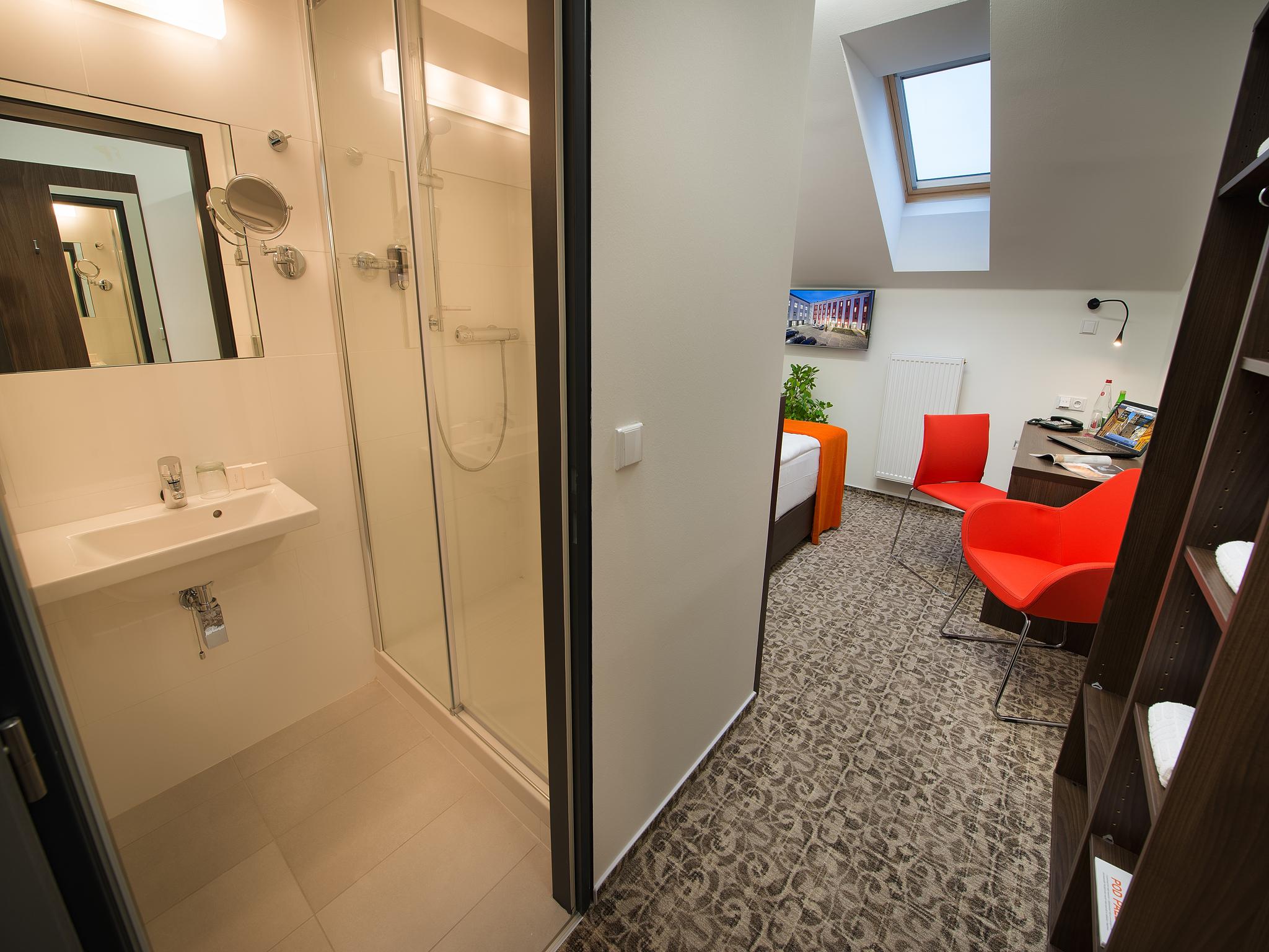 Ea Business Hotel Ихлава Екстериор снимка